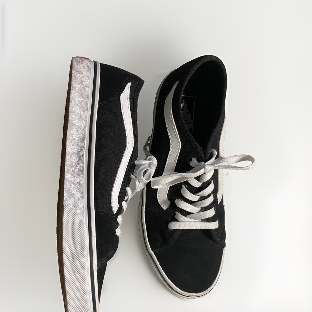 VANS Unisex Black/White Old Skool Low Top Sneakers US Size Men 8 Women 9.5